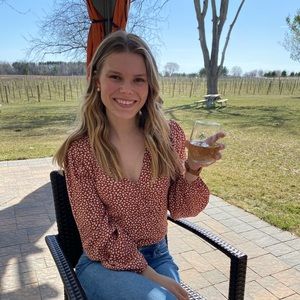 Meet your Posher, Ashley